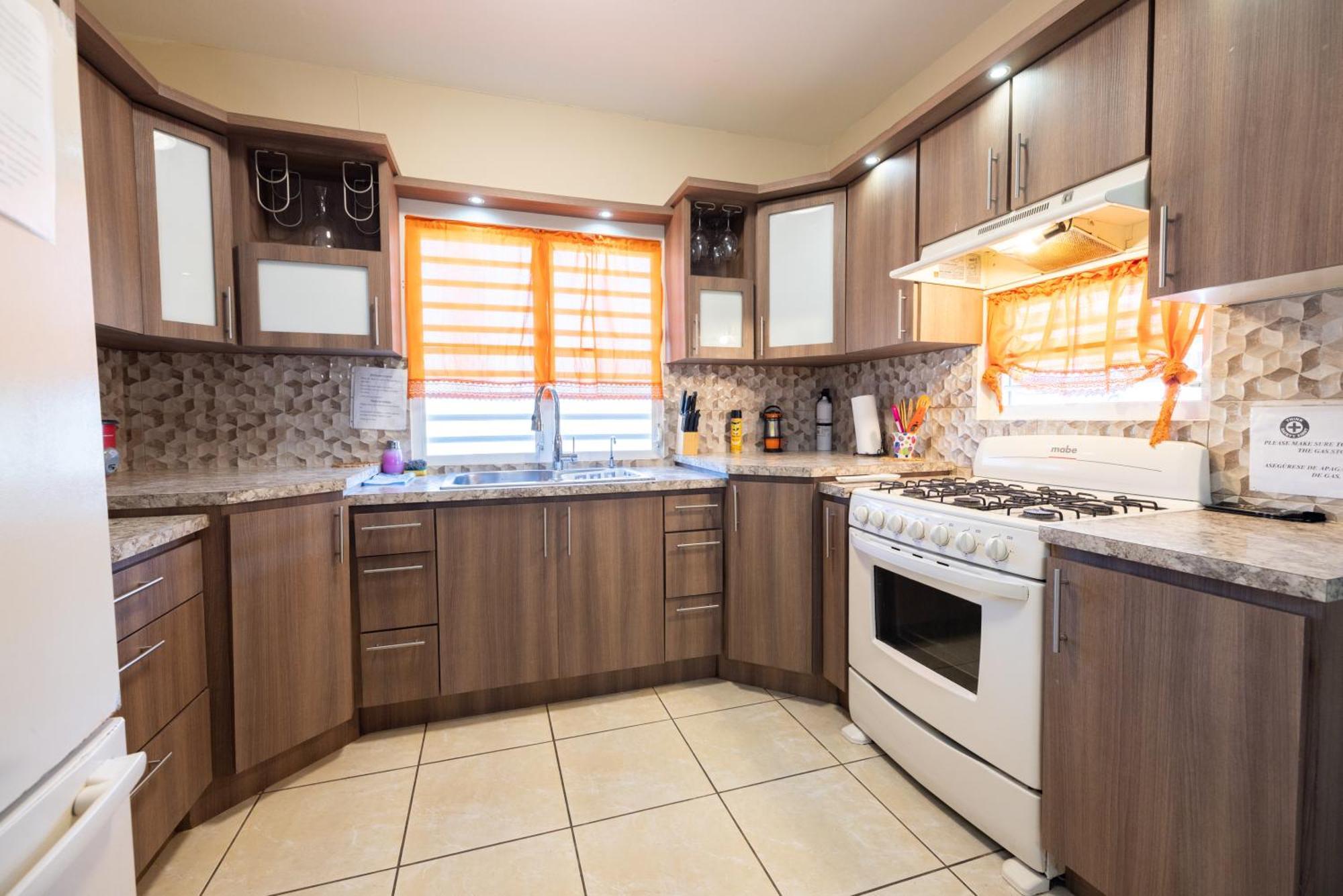 فيلا Arenales Vacational House إيزابيلا المظهر الخارجي الصورة