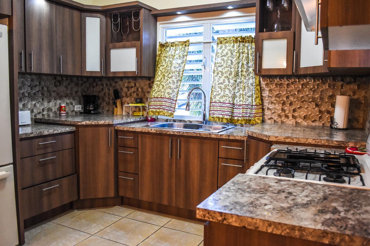 فيلا Arenales Vacational House إيزابيلا المظهر الخارجي الصورة